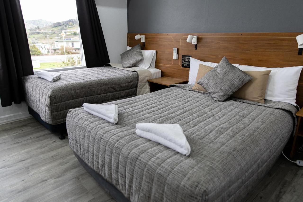 Garden Motor Inn Gundagai Bagian luar foto