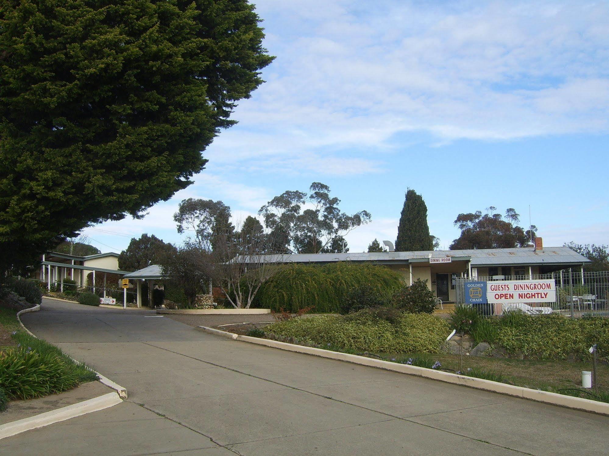 Garden Motor Inn Gundagai Bagian luar foto